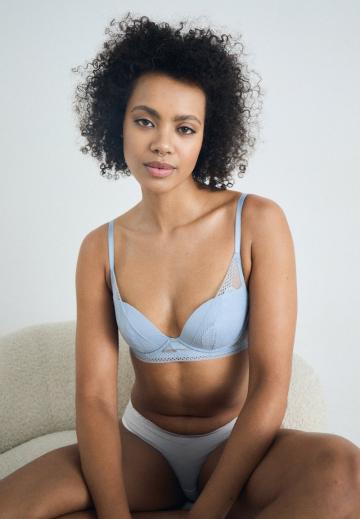 Бюстгальтер на косточках