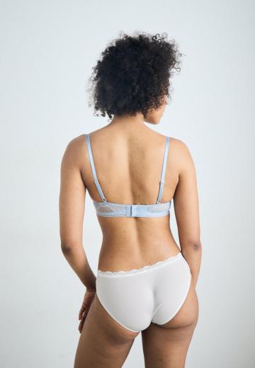 Бюстгальтер на косточках