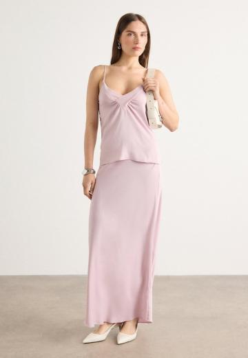 Топ на бретельках