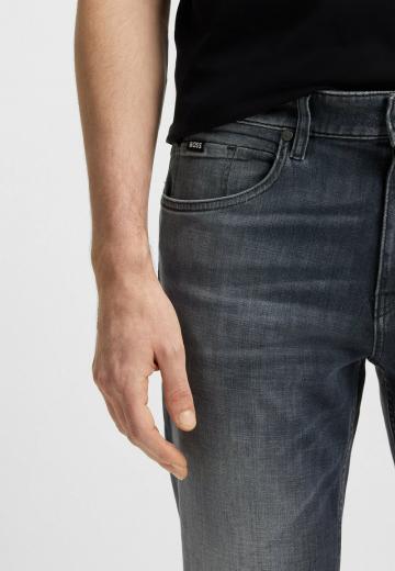 Узкие джинсы