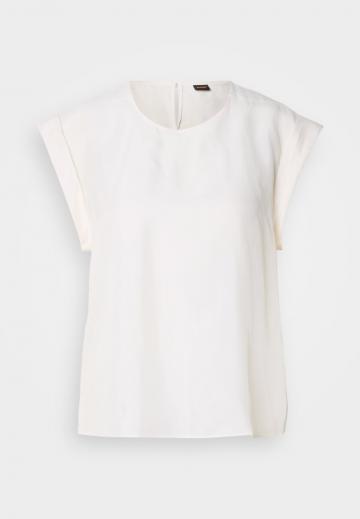 Атласная блузка