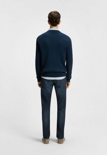 Узкие джинсы