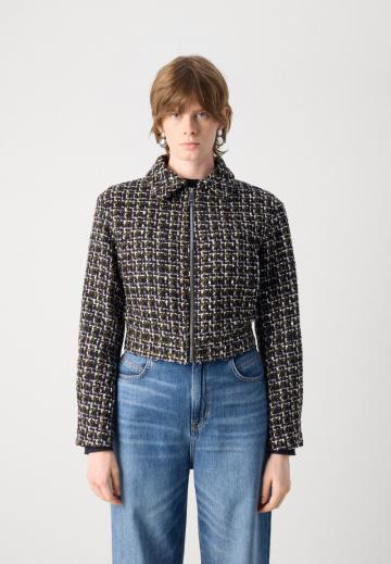 Короткая куртка