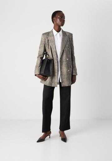 Длинный блейзер