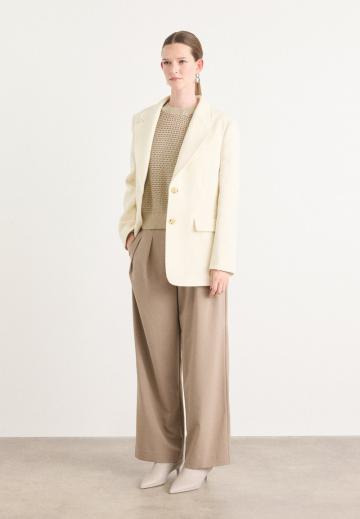 Длинный блейзер