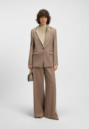 Короткое пальто