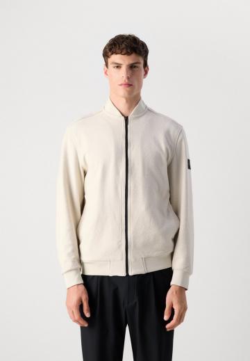 Куртка бомбер