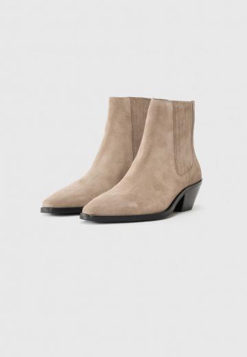 Ковбойские сапожки