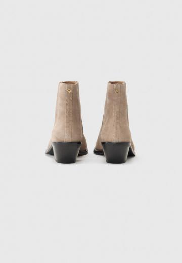 Ковбойские сапожки