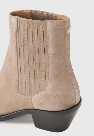 Ковбойские сапожки