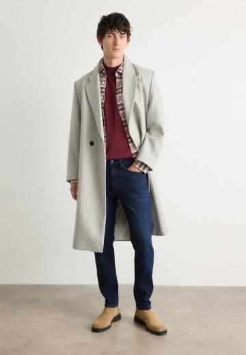 Узкие джинсы