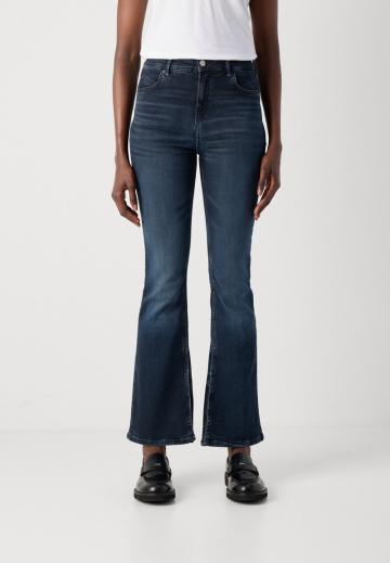 Клешеные брюки