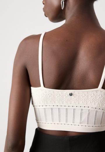 Топ на бретельках