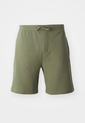 Пижама с шортами