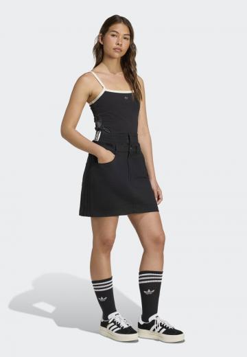 Юбка с накладными карманами