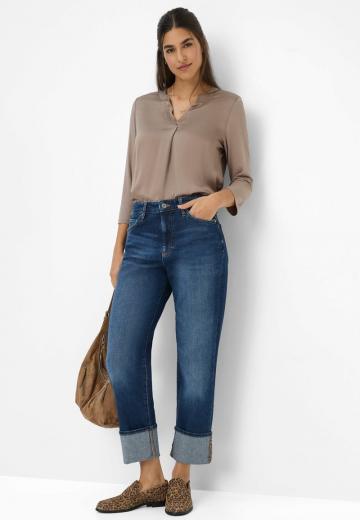 Прямые джинсы