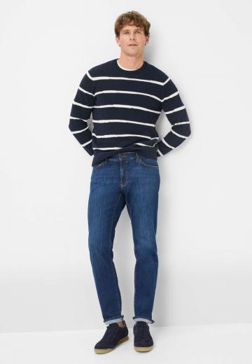 Узкие джинсы