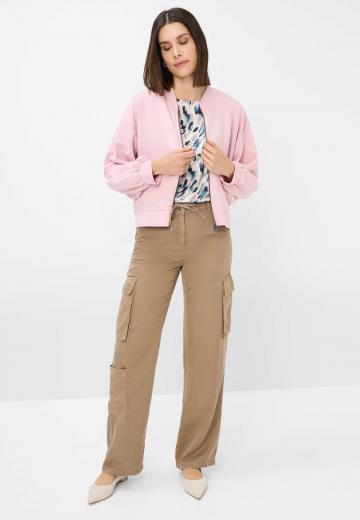 Брюки с накладными карманами