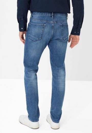 Узкие джинсы