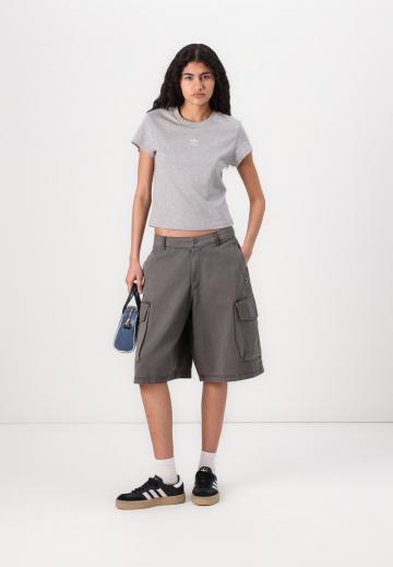 Юбка с накладными карманами