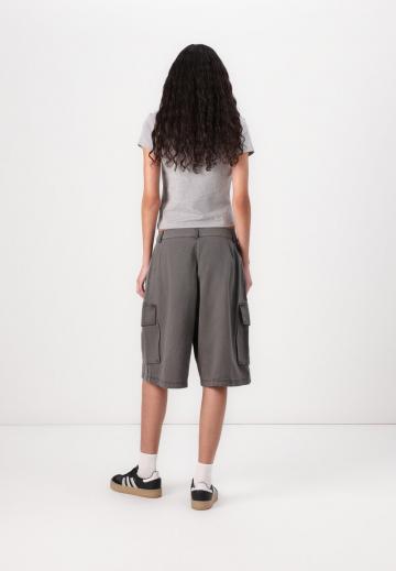 Юбка с накладными карманами