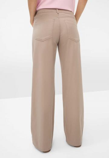 Клешеные джинсы