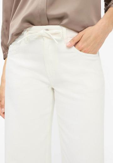 Клешеные джинсы