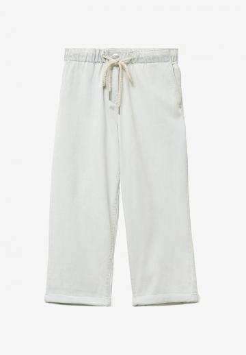 Короткие джинсы