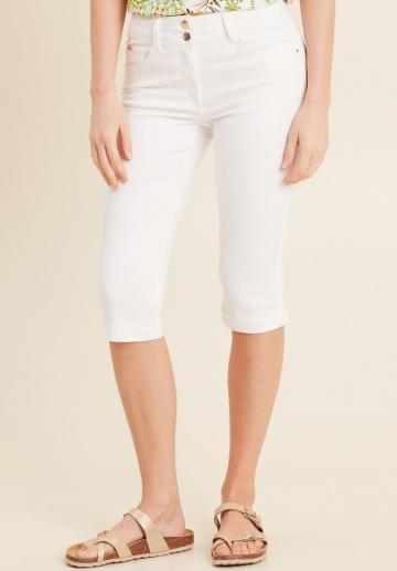 Короткие джинсы