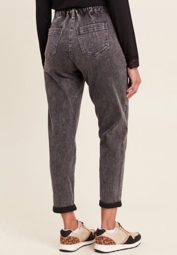 Короткие джинсы