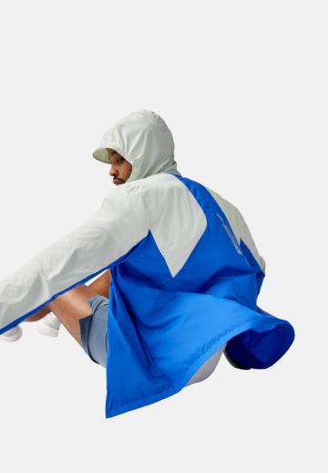 Спортивная куртка