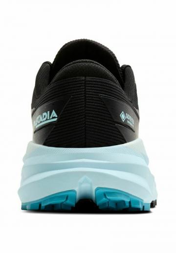 Беговые кроссовки