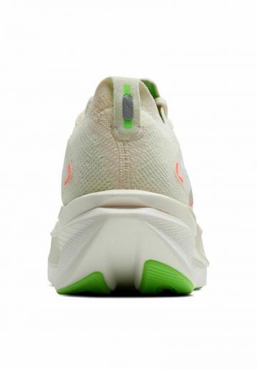 Беговые кроссовки