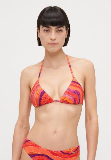 Треугольное бикини