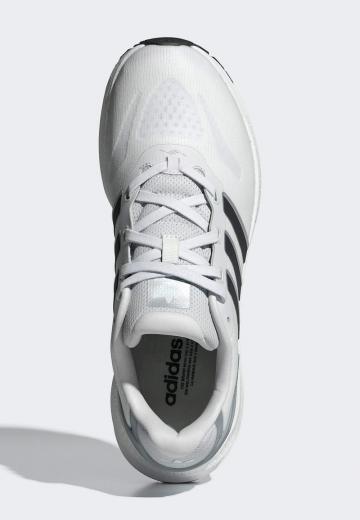 Беговые кроссовки