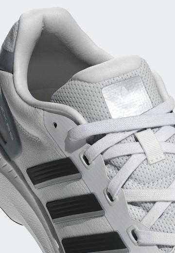 Беговые кроссовки