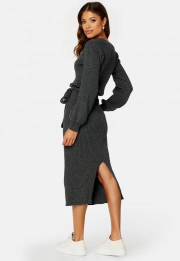 Вязаное платье