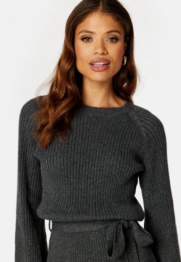 Вязаное платье