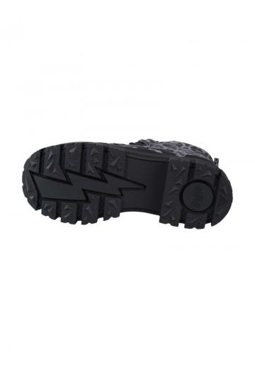 Ботинки на шнуровке