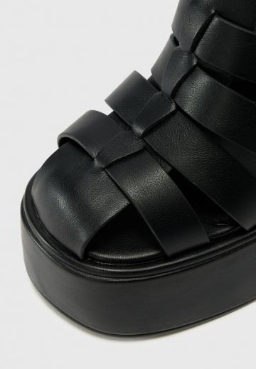 Босоножки на платформе