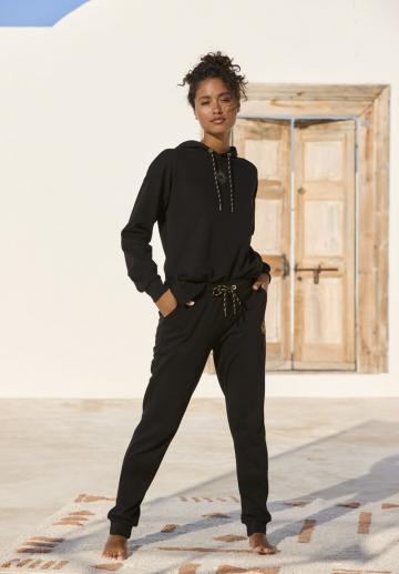 Спортивные штаны