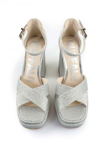 Босоножки на платформе