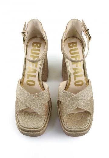 Босоножки на платформе