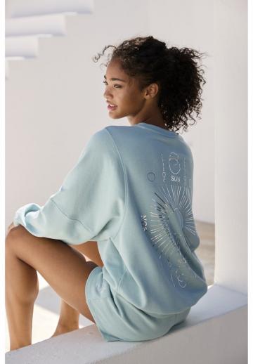 Пуловер с капюшоном