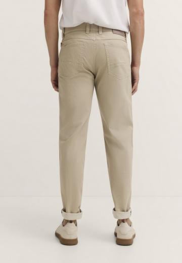 Узкие джинсы