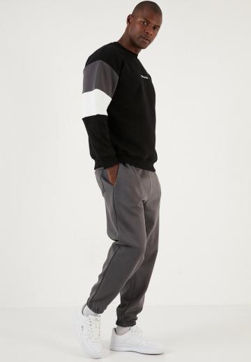 Спортивные штаны