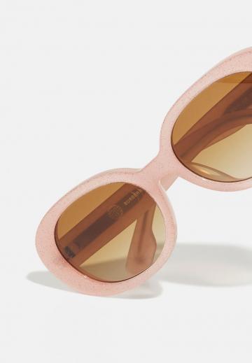 Солнечные очки