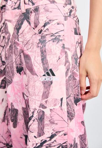 Брюки с накладными карманами