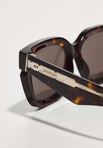 Солнечные очки