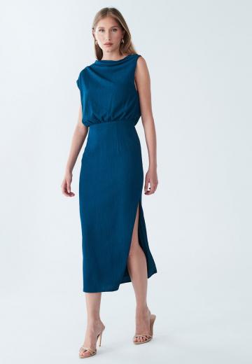 Платье футляр